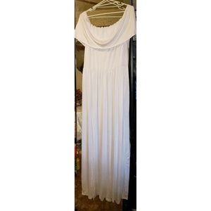 Plus Size Off the Shoulder Maxi Dress